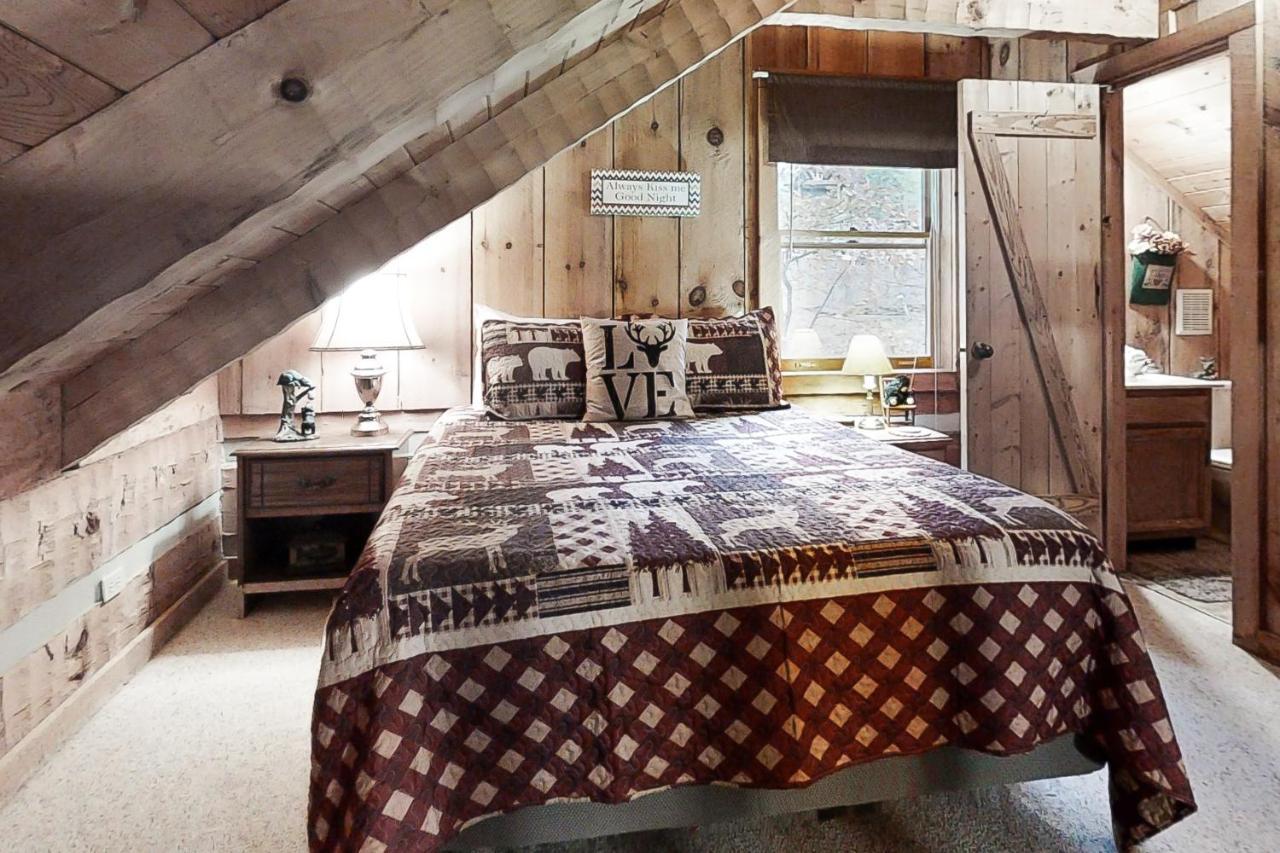 Misty View Cabin Hatchertown Экстерьер фото