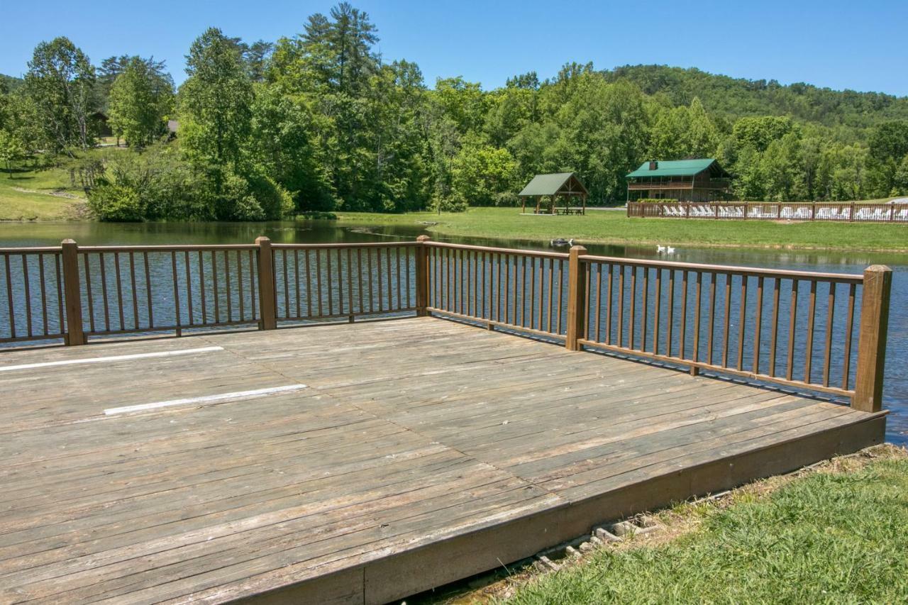 Misty View Cabin Hatchertown Экстерьер фото